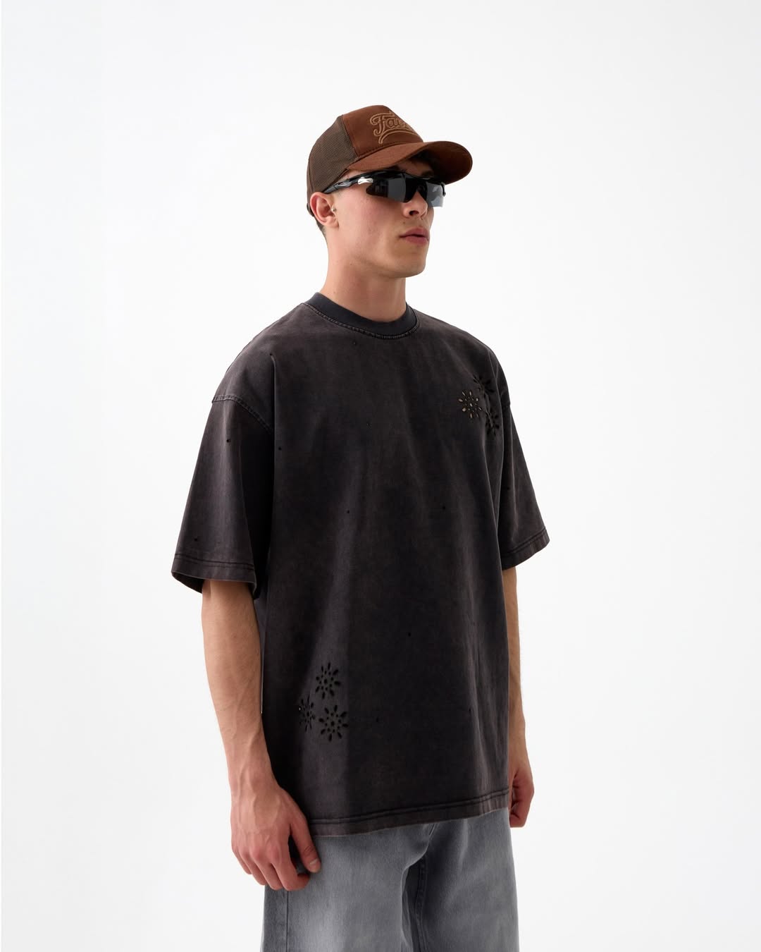 VINTAGE BLACK TSHIRT