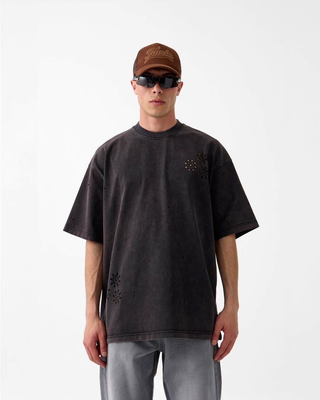 VINTAGE BLACK TSHIRT